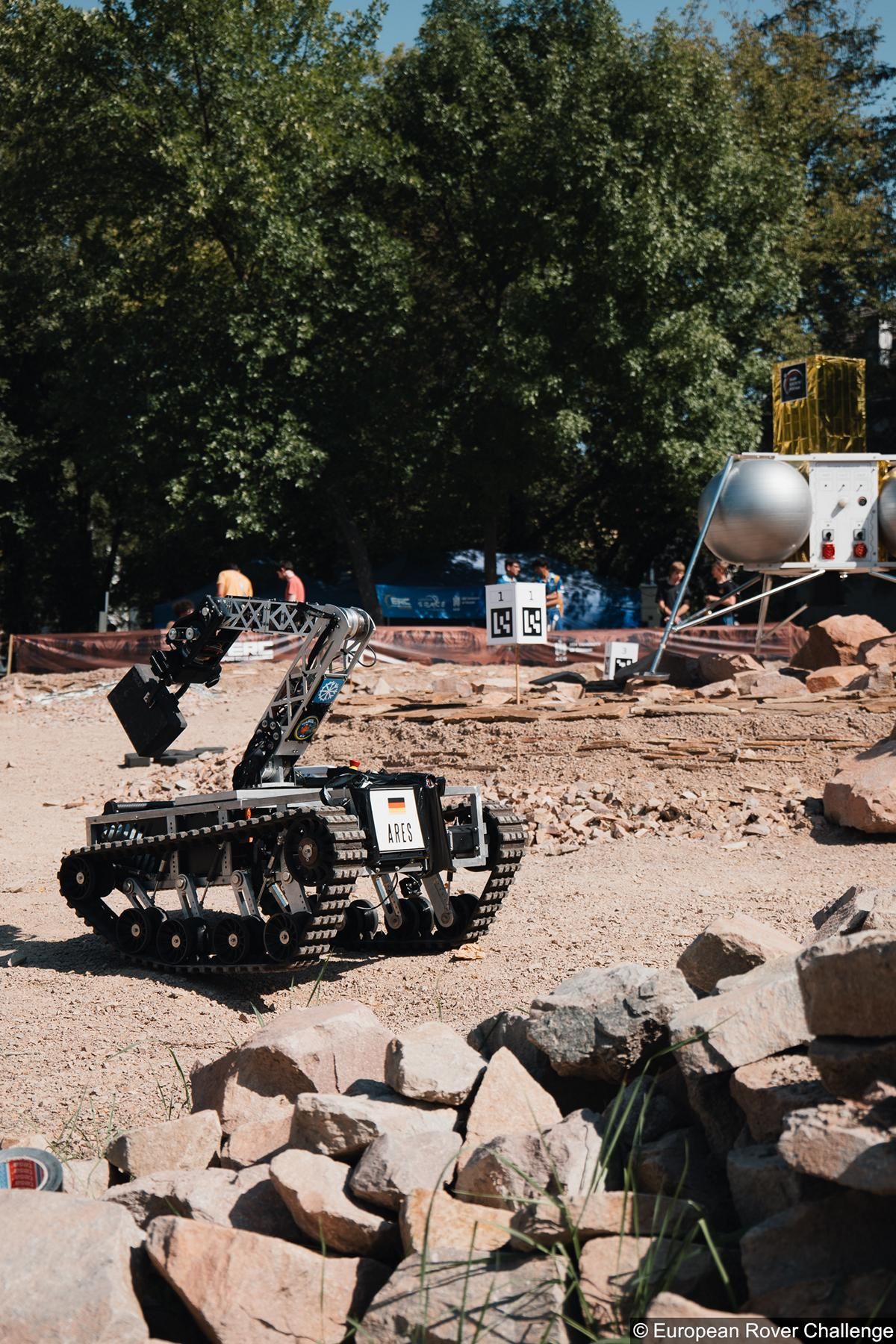 ARES at construction task